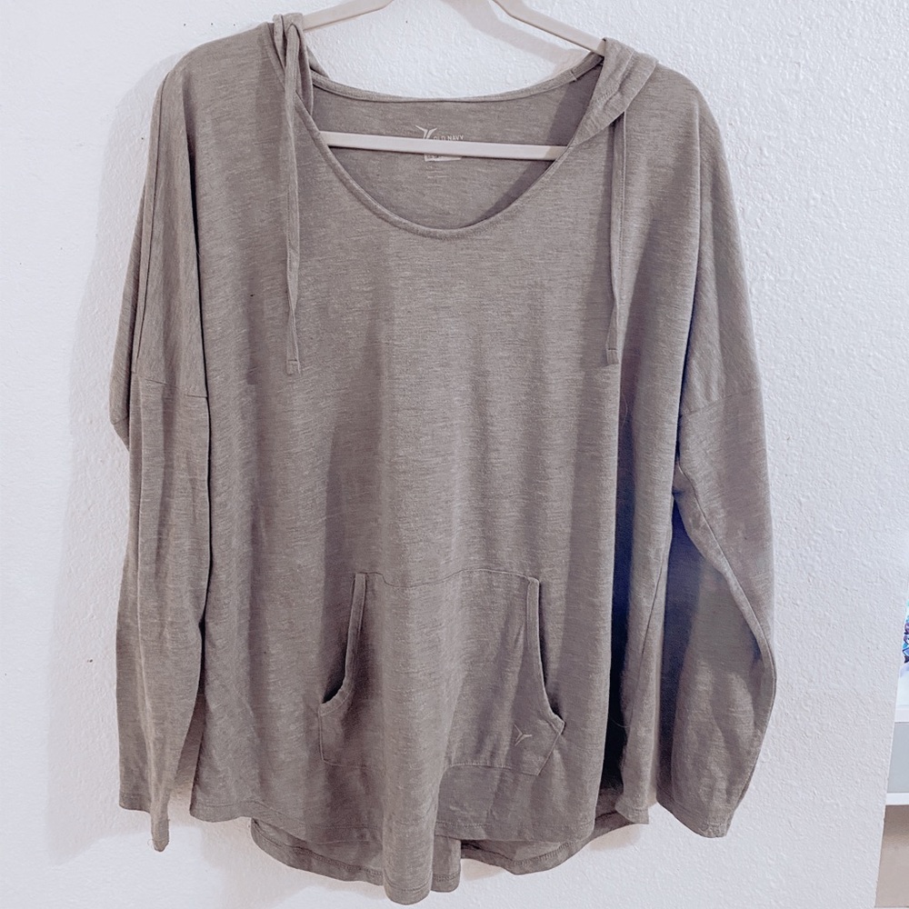 old navy dry fit thin sweatshirt